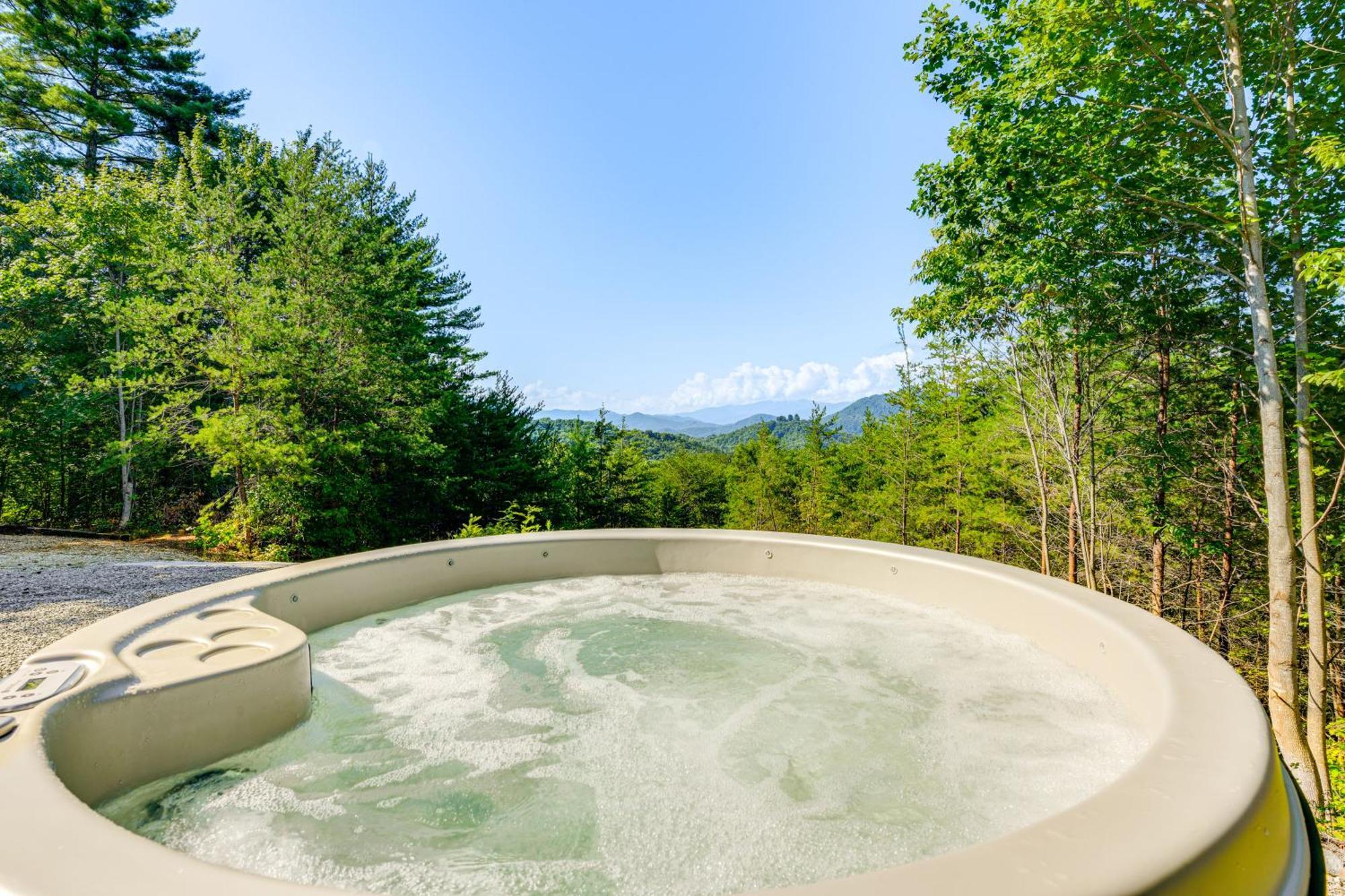 Bryson City Cabin Rental With Views And Hot Tub Exterior foto