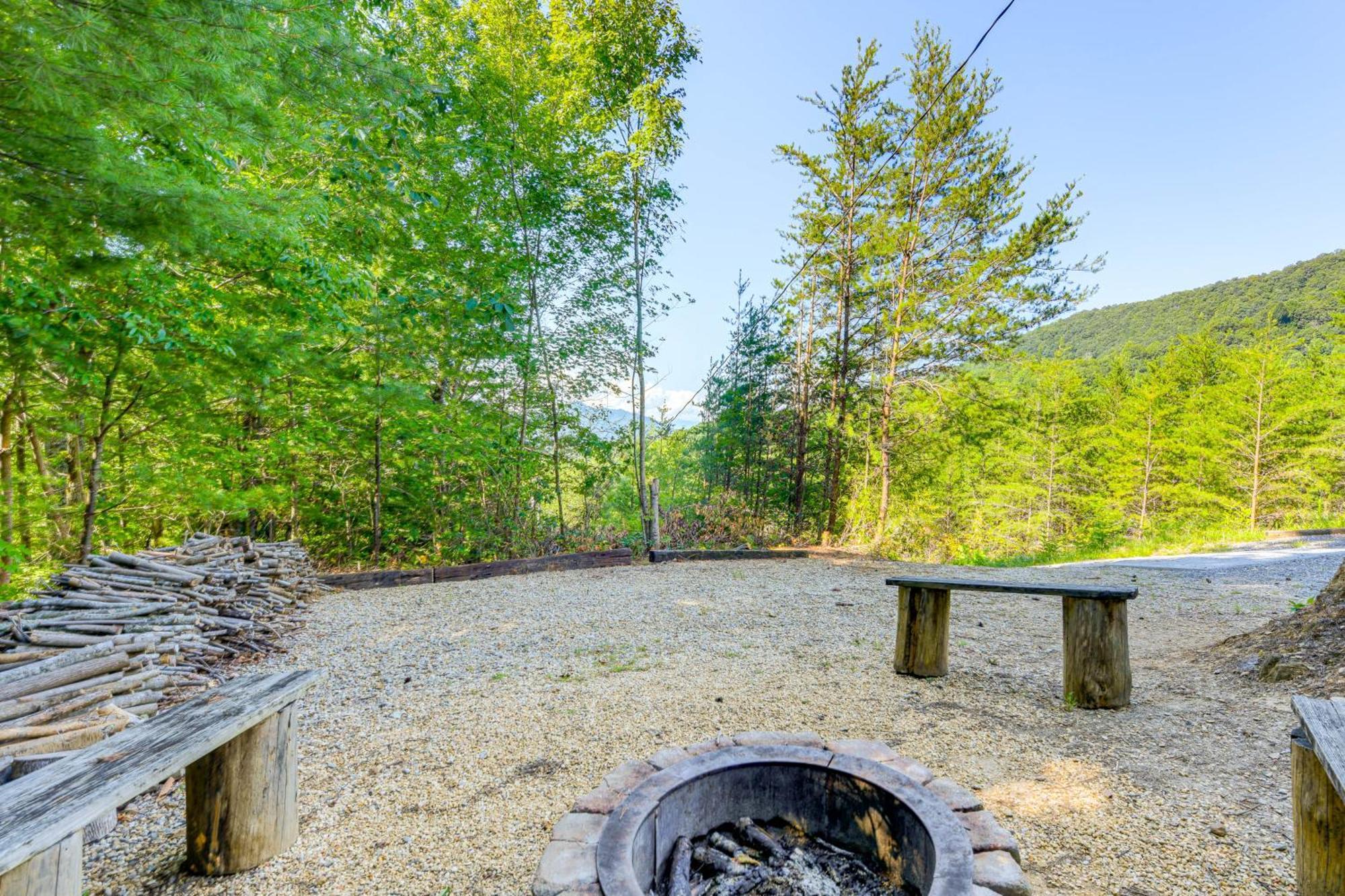 Bryson City Cabin Rental With Views And Hot Tub Exterior foto